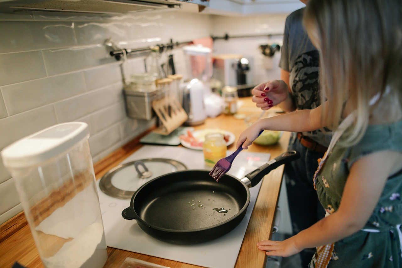 Connect with the kids - cooking and baking together