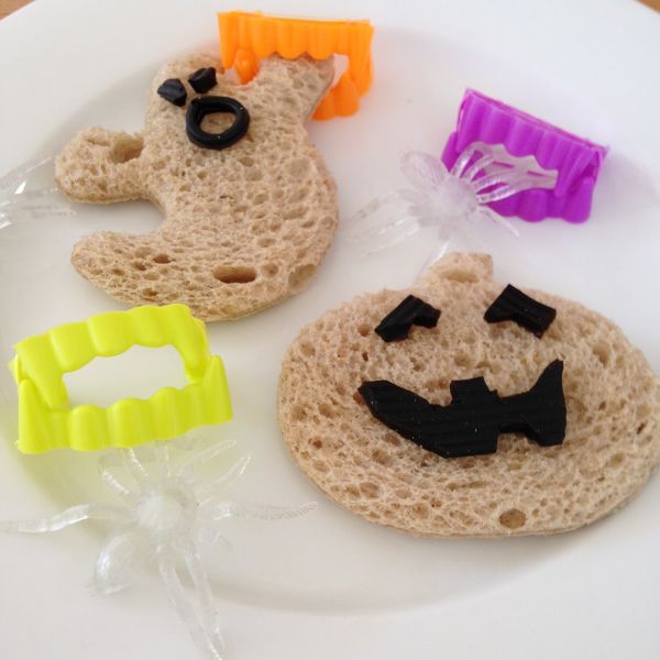 6 Super Easy Healthy Halloween Lunchbox Or Afternoon Tea Snack Ideas 6-super-easy-healthy-halloween-lunchbox-or-afternoon-tea-snack-ideas