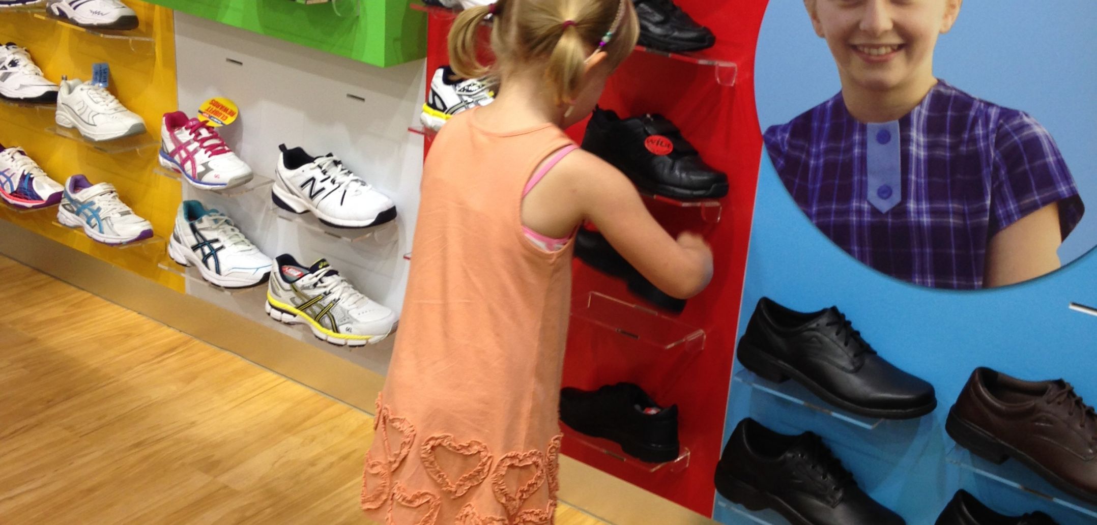 What Getting The Right Fit Looks Like At The Athlete's Foot School Mum