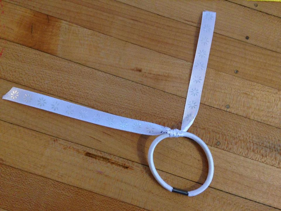 making hair ties with ribbons
