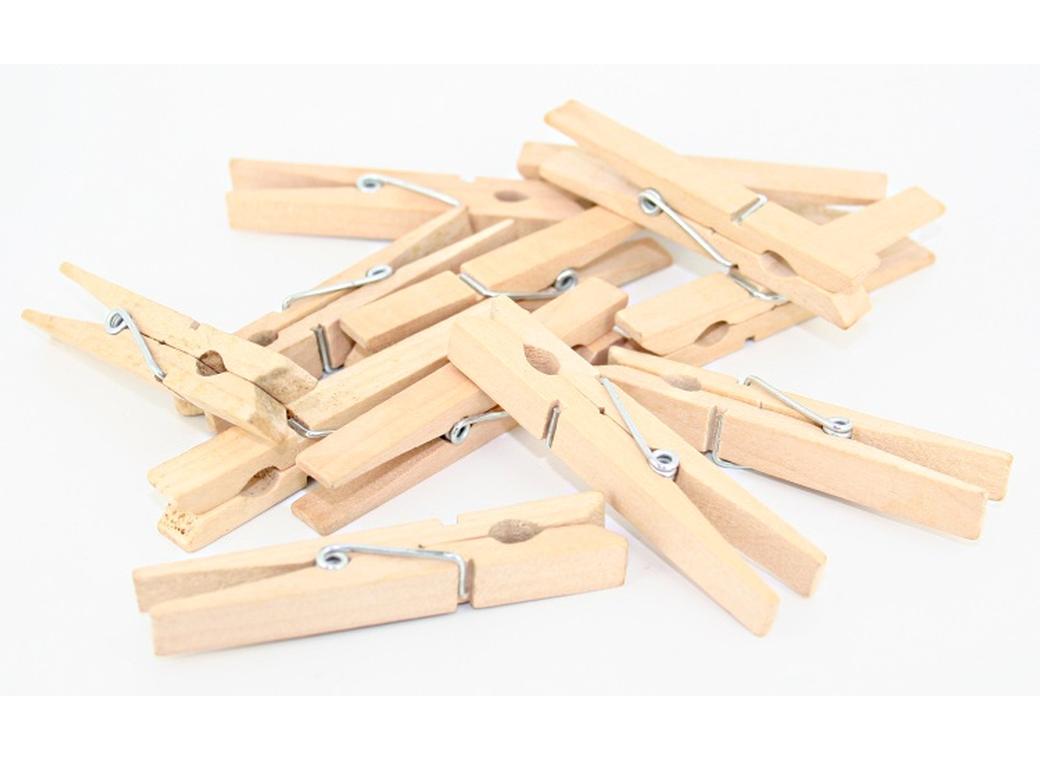 wooden pegs School Mum