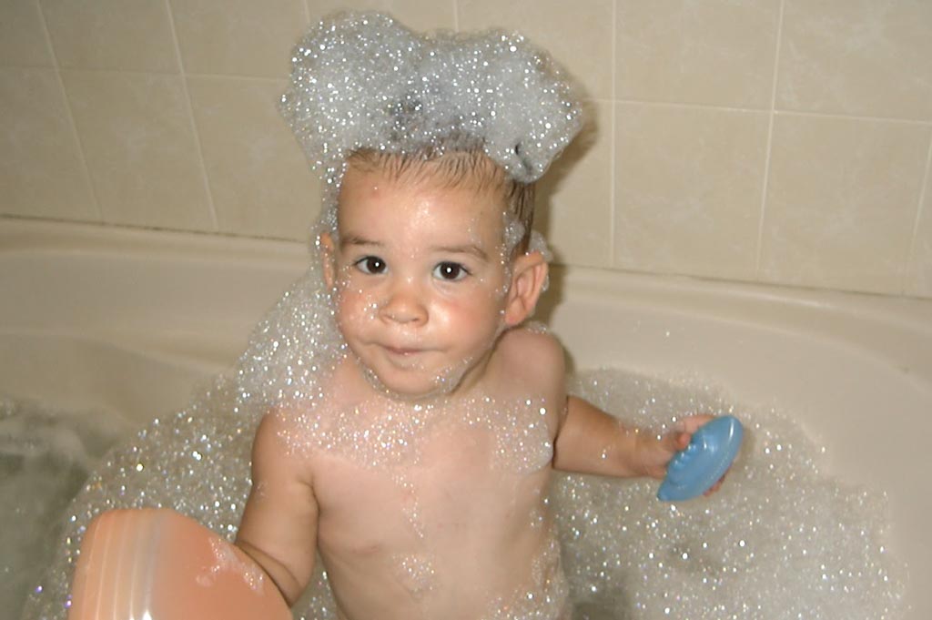 5 Great Ways to Keep Bath Time Interesting and Fun for your Toddler